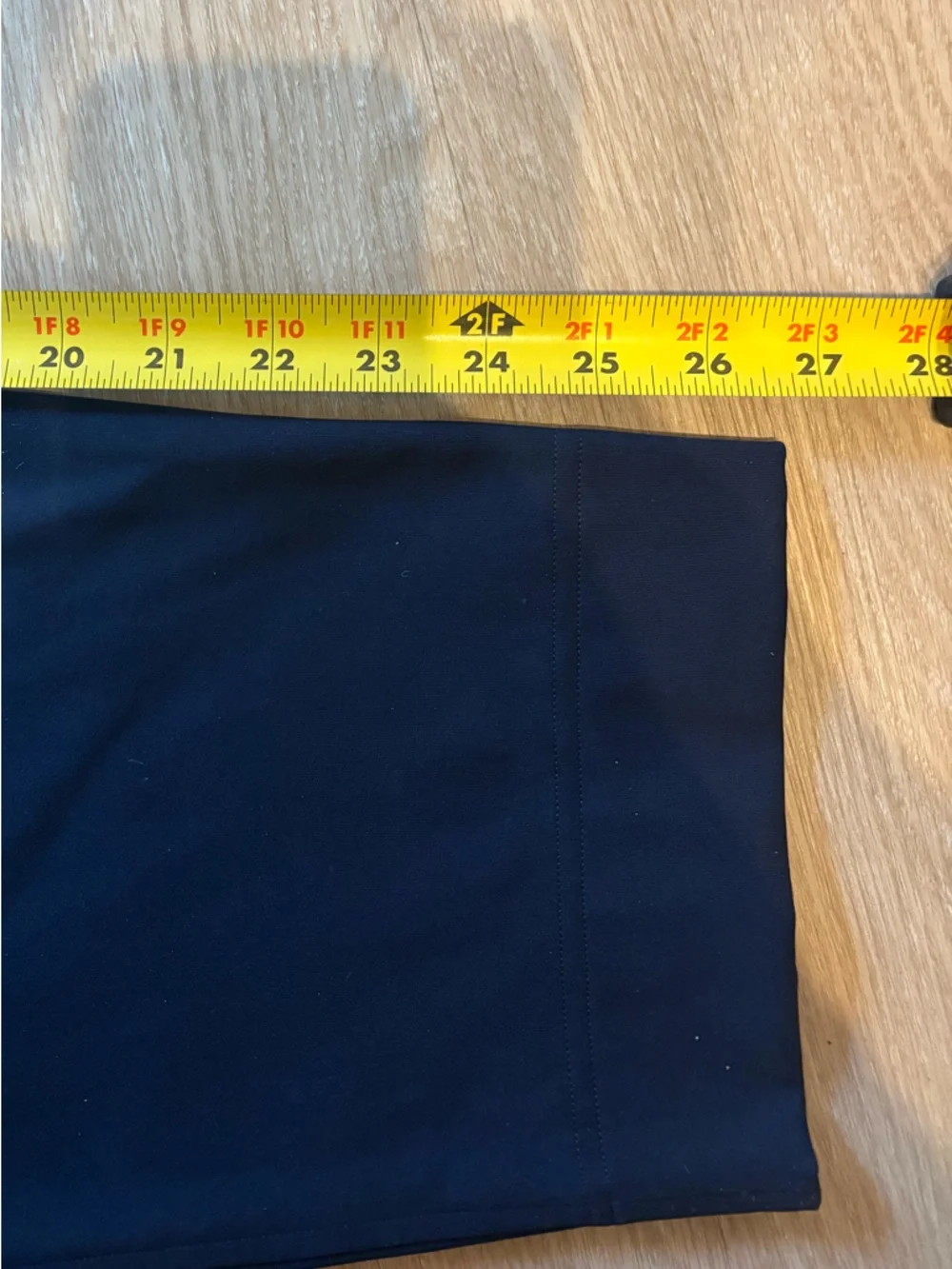 Lululemon Women’s Tapered Luxtreme Pants Cropped Size Large Navy LW5FWDS - Picture 9 of 9